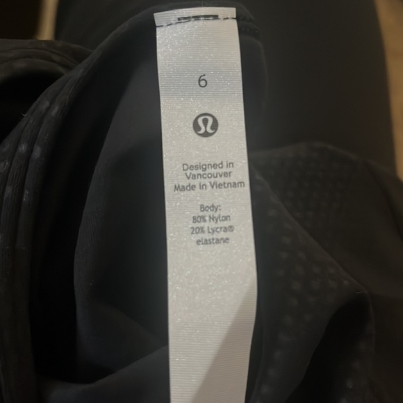 Lululemon Align Tee size 6 - Picture 4 of 6